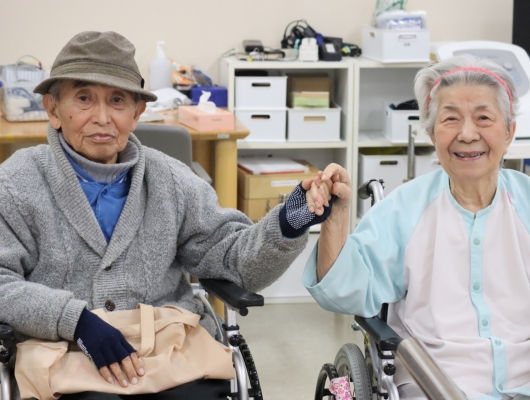 【東京都／府中市】胃ろうの受け入れ相談が可能な介護施設は？記事イメージ