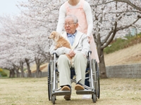 「有料老人ホーム」と「特別養護老人ホーム」の違いとは？記事イメージ