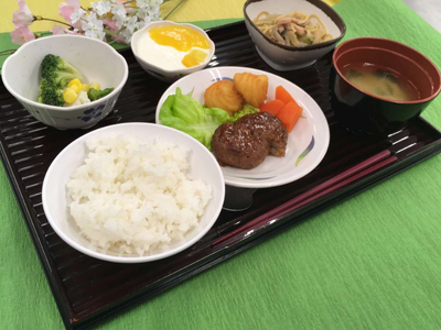 みんなの家・横浜緑園都市 お食事フォトギャラリー