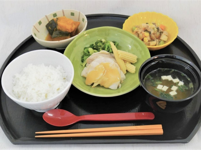 みんなの家・横浜三ツ沢公園 お食事フォトギャラリー