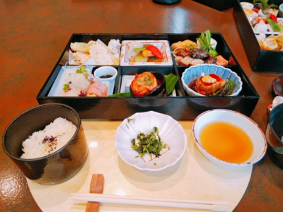 エバーグリーンシティ高森 お食事イメージ 8