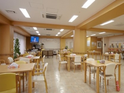 [大阪府]スーパー・コート三国 イメージ3