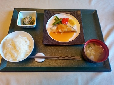 コンフォートロイヤルライフ多摩 お食事イメージ 15