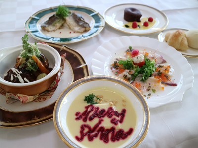 ソノラス・コート油壺／リタイアメントリビング（自立棟） お食事イメージ 2