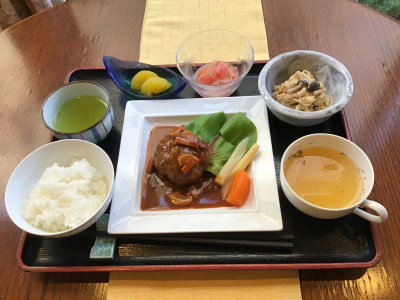 エルケアホームガーデン甲子園口 お食事イメージ 3