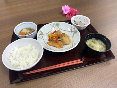 ココファン新潟とやの お食事イメージ 1