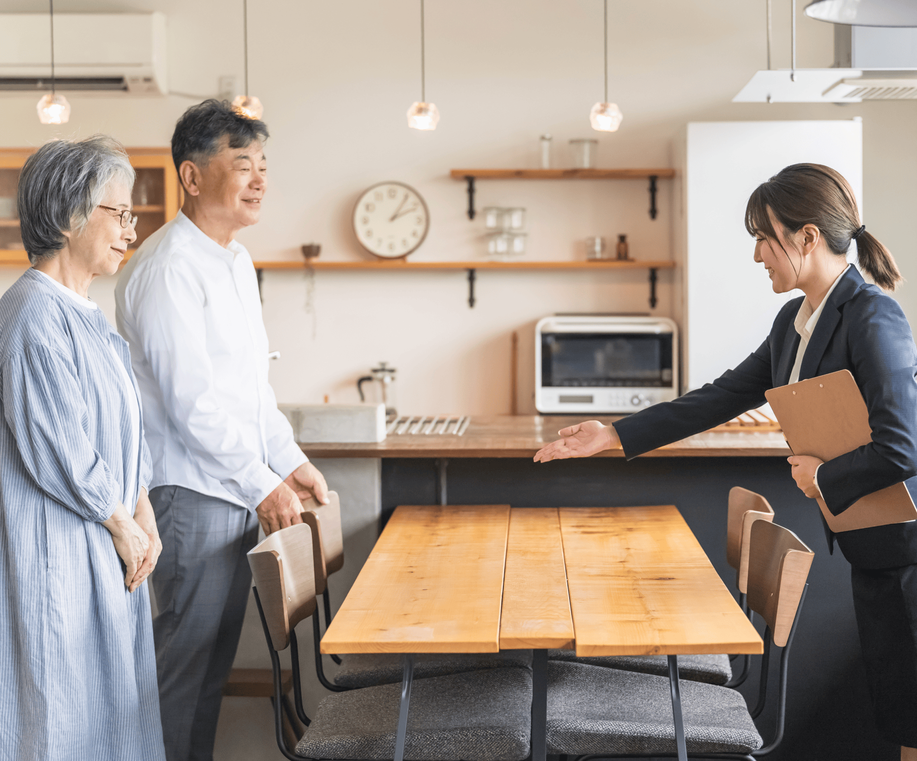 老人ホーム見学イメージ