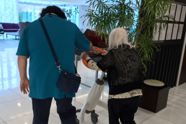 看護師が24時間常駐する安心の医療体制