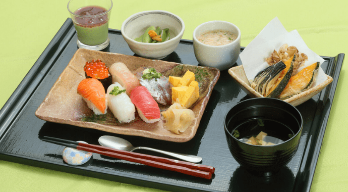 有名ホテルで腕を磨いた料理長監修の選べる食事イメージ