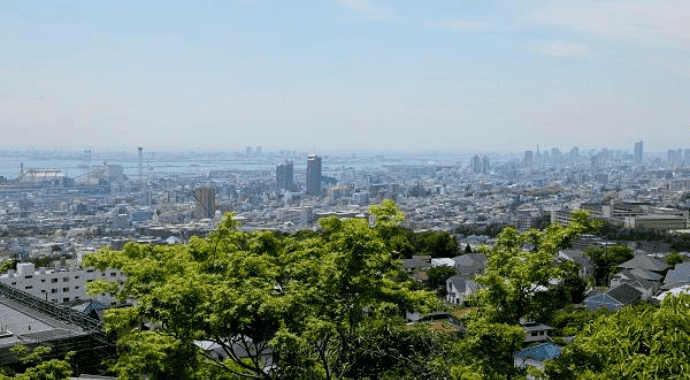 神戸港を眼下に望む癒しの景観イメージ
