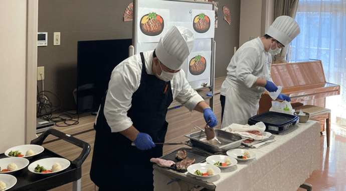 パフォーマンスがより味わいを深めるイベント食