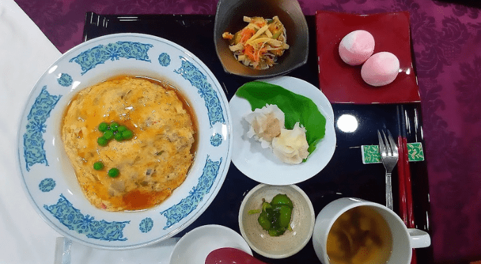 ボリューム満点の昼食