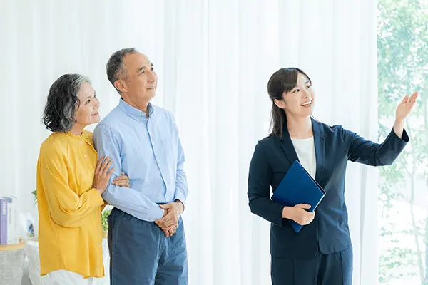 見学同行・比較検討イメージ